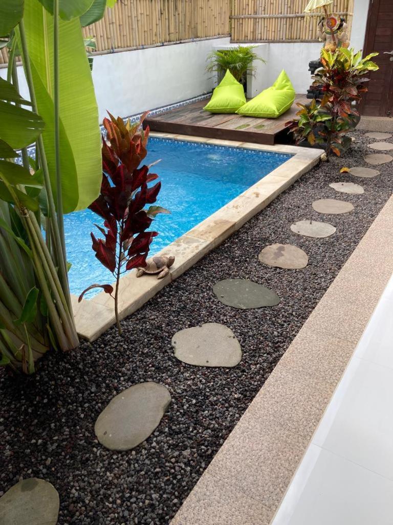 Villa Iris Homestay Uluwatu Eksteriør billede